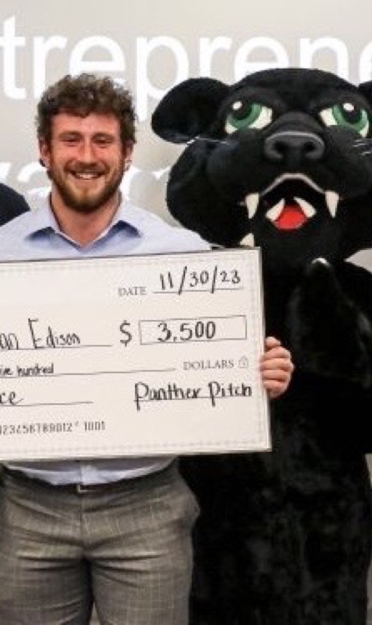 First place, university entrepreneurship pitch